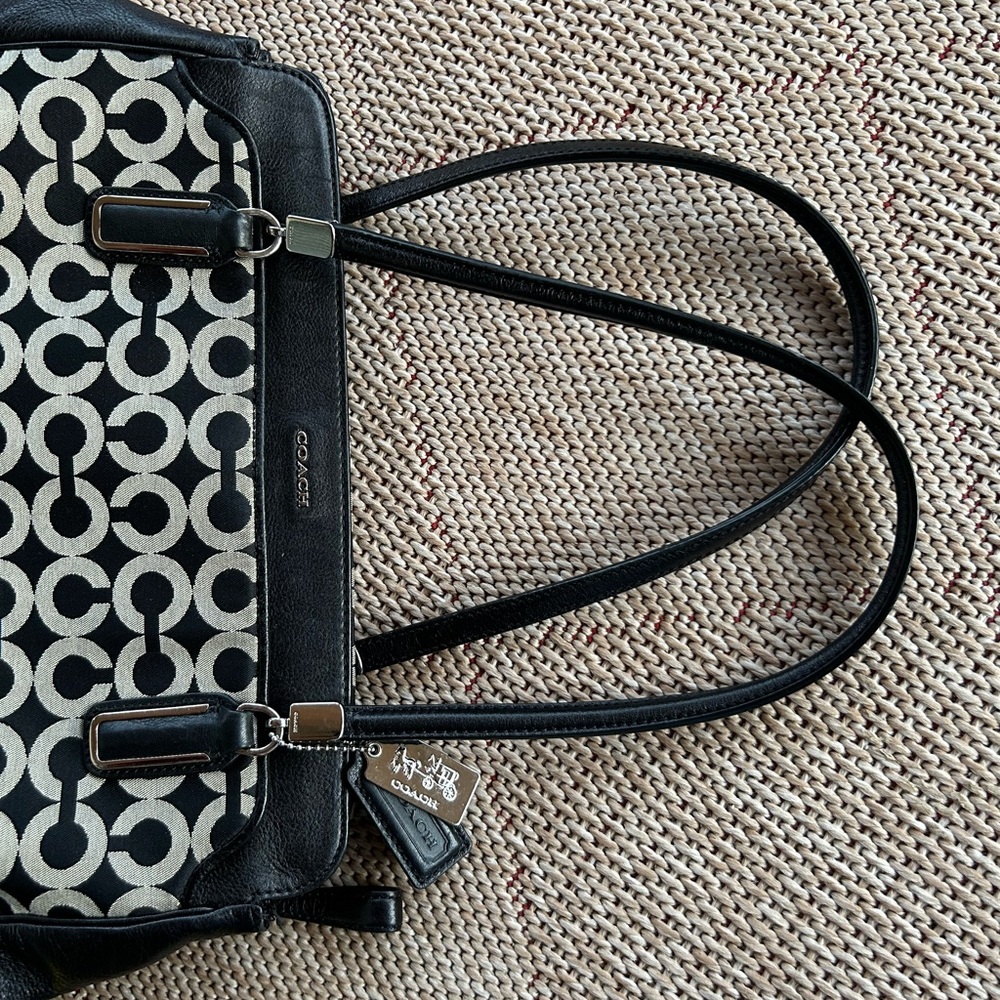 COACH Madison Kimberly Carryall EUC - Picture 4 of 11
